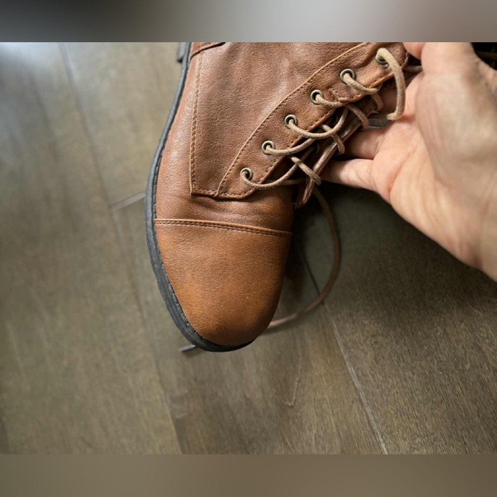 Nice comfy shoes - Picture 4 of 16